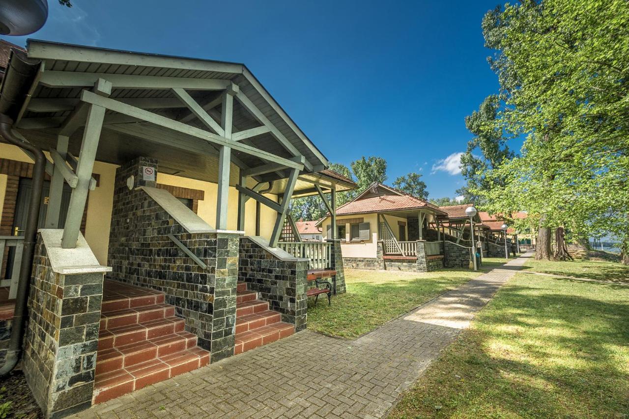 Sziget Hotel Veranka Ersekcsanad Екстериор снимка