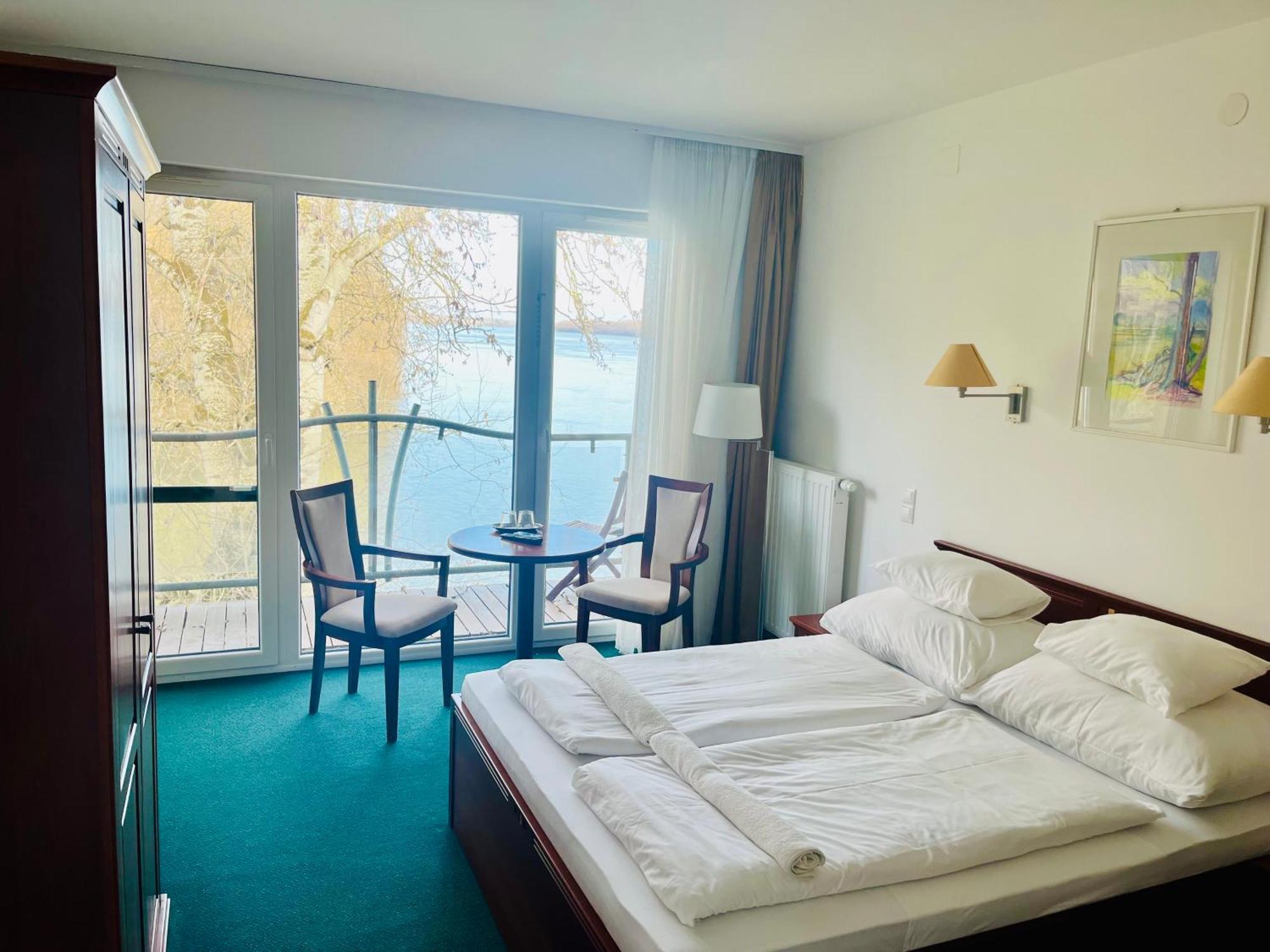 Sziget Hotel Veranka Ersekcsanad Екстериор снимка